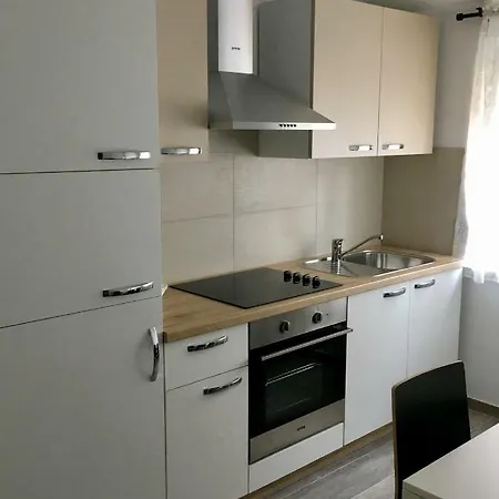 Apartment Fine & Shine *