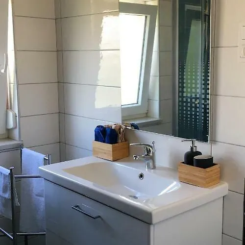 شقة Fine & Shine بولا